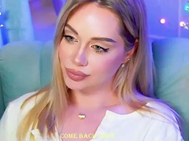 Girls free live sex cams: Check out the satisfaction of typing and cam2cam with our sensual livestreamers, who will teach you all about temptation and desires with their smoking hot physiques.