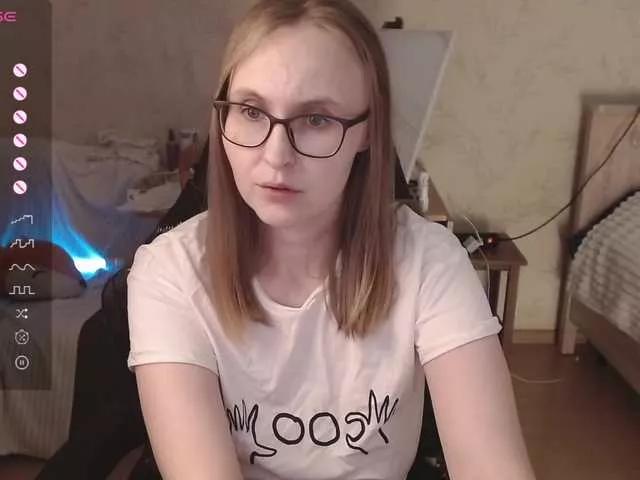 Girls free live sex cams: Check out the satisfaction of typing and cam2cam with our sensual livestreamers, who will teach you all about temptation and desires with their smoking hot physiques.