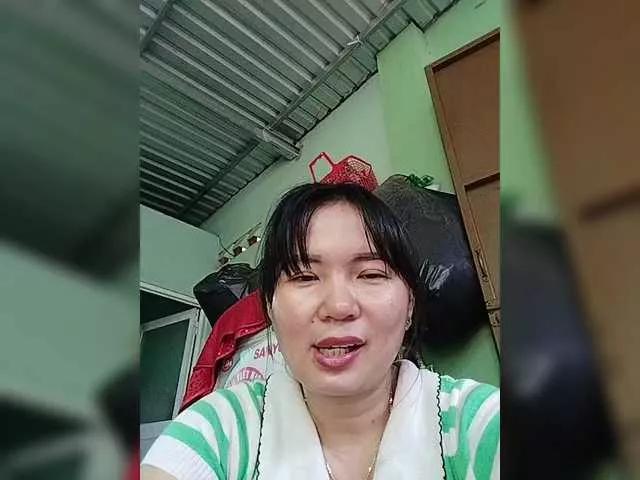 Alibabalove from BongaCams is Freechat