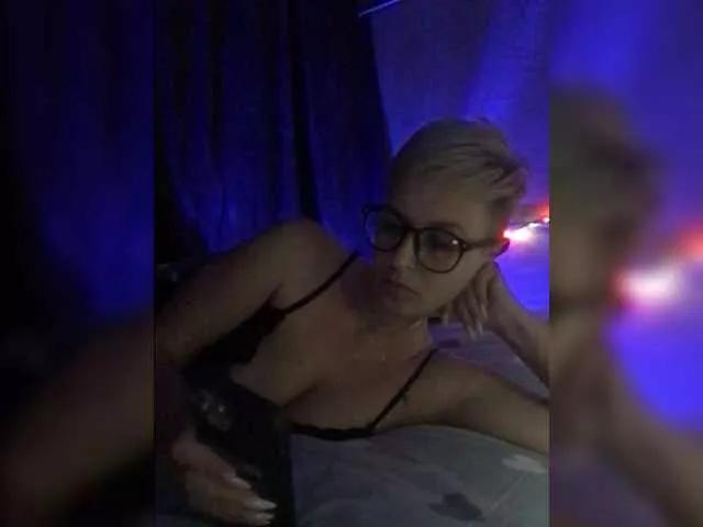 AlikBlack from BongaCams is Freechat