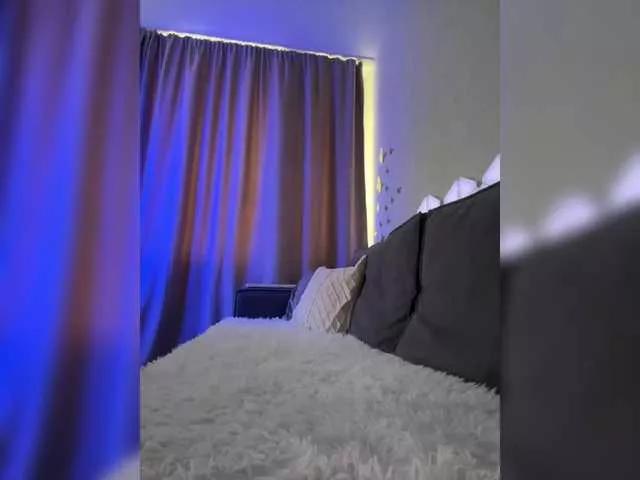 Girls free live sex cams: Check out the satisfaction of typing and cam2cam with our sensual livestreamers, who will teach you all about temptation and desires with their smoking hot physiques.