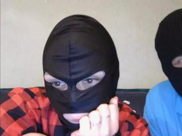 amodestcouple1 from BongaCams is Freechat