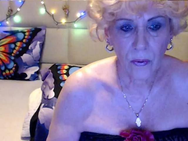 ANGELGRANNY from BongaCams is Freechat