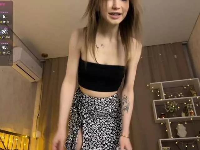 Girls free live sex cams: Check out the satisfaction of typing and cam2cam with our sensual livestreamers, who will teach you all about temptation and desires with their smoking hot physiques.