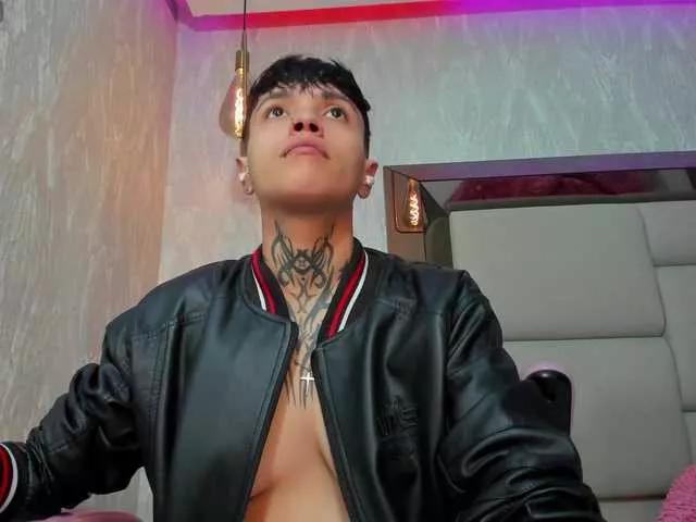 ann-scott from BongaCams