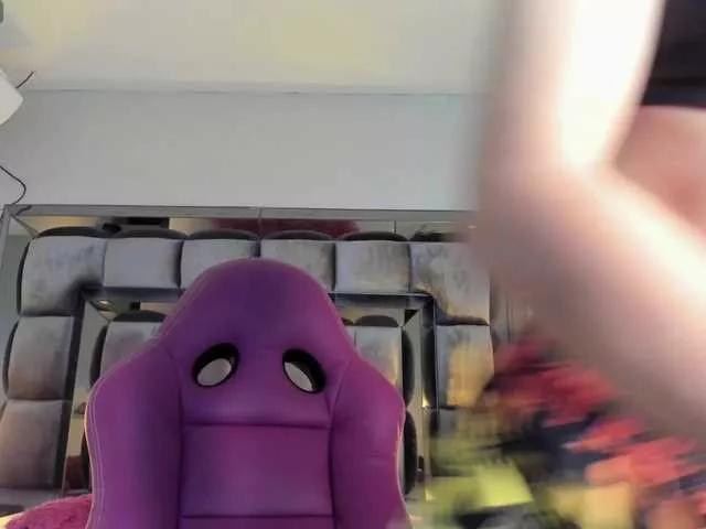 ann-scott from BongaCams