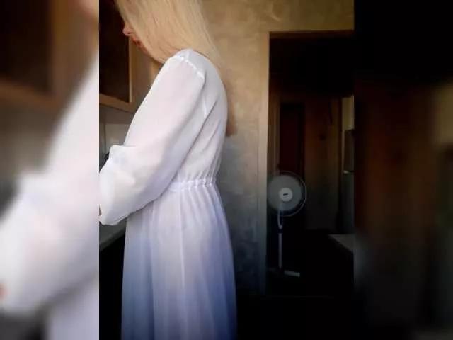 Girls free live sex cams: Check out the satisfaction of typing and cam2cam with our sensual livestreamers, who will teach you all about temptation and desires with their smoking hot physiques.