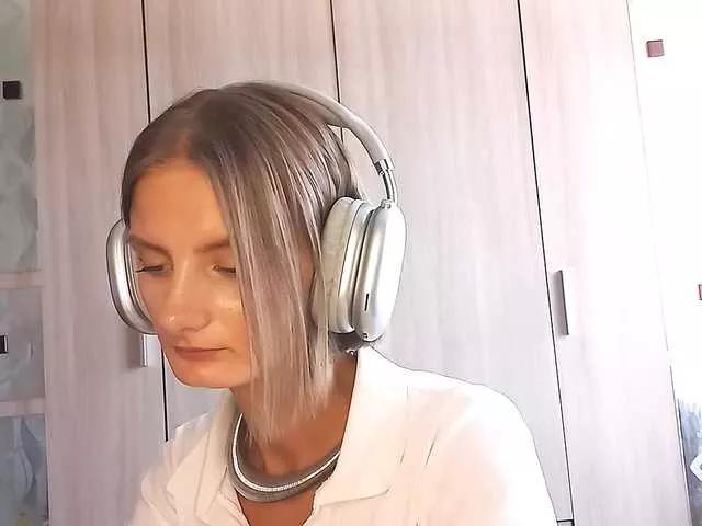 Photos of AuroraRow from BongaCams is Freechat