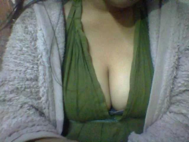 babyhornyx from BongaCams is Freechat
