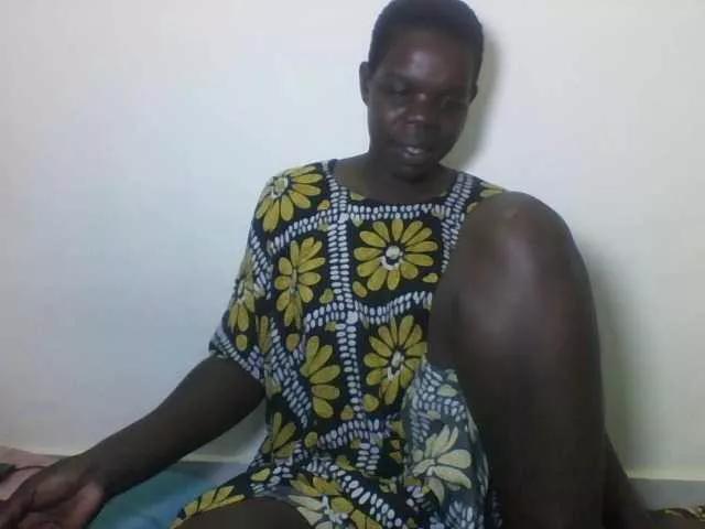 Bigassqueen from BongaCams is Freechat