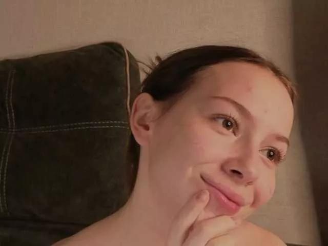 BlushinBloom from BongaCams is Freechat