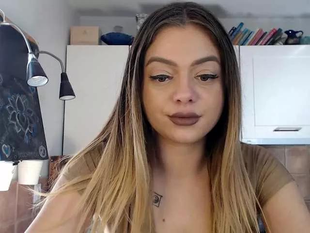 Girls free live sex cams: Check out the satisfaction of typing and cam2cam with our sensual livestreamers, who will teach you all about temptation and desires with their smoking hot physiques.