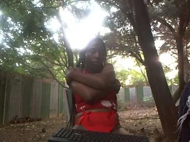 Calamaryx from BongaCams is Freechat