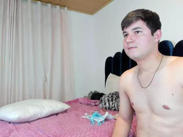 Girls free live sex cams: Check out the satisfaction of typing and cam2cam with our sensual livestreamers, who will teach you all about temptation and desires with their smoking hot physiques.