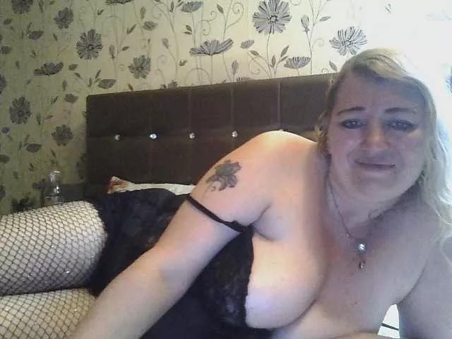 CamilleSmile from BongaCams is Freechat