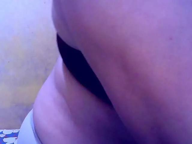Carmela4u from BongaCams is Freechat
