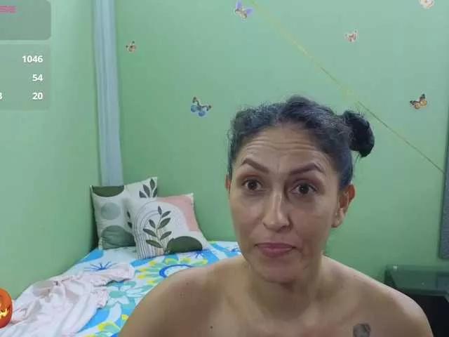 caro-hot from BongaCams is Freechat