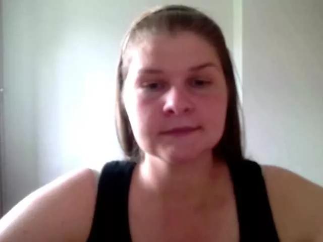 CarolineKiss from BongaCams is Freechat