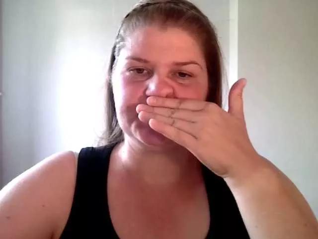 CarolineKiss from BongaCams is Freechat