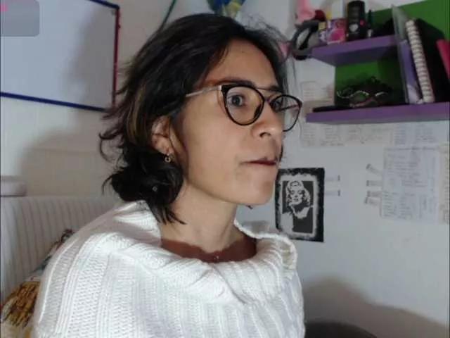 cataleya35 from BongaCams is Freechat