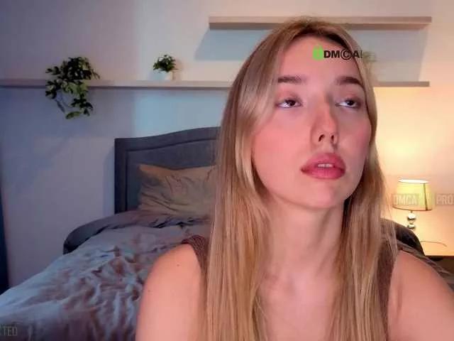 Girls free live sex cams: Check out the satisfaction of typing and cam2cam with our sensual livestreamers, who will teach you all about temptation and desires with their smoking hot physiques.