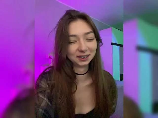 Girls free live sex cams: Check out the satisfaction of typing and cam2cam with our sensual livestreamers, who will teach you all about temptation and desires with their smoking hot physiques.