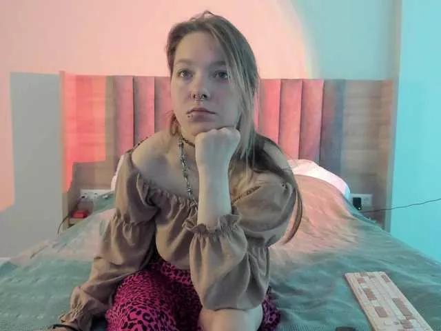 Girls free live sex cams: Check out the satisfaction of typing and cam2cam with our sensual livestreamers, who will teach you all about temptation and desires with their smoking hot physiques.