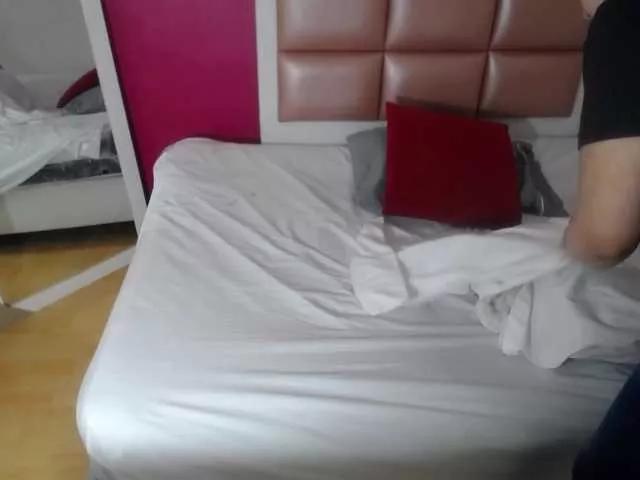 curvy-cumeater from BongaCams is Freechat