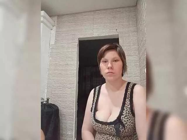 Girls free live sex cams: Check out the satisfaction of typing and cam2cam with our sensual livestreamers, who will teach you all about temptation and desires with their smoking hot physiques.