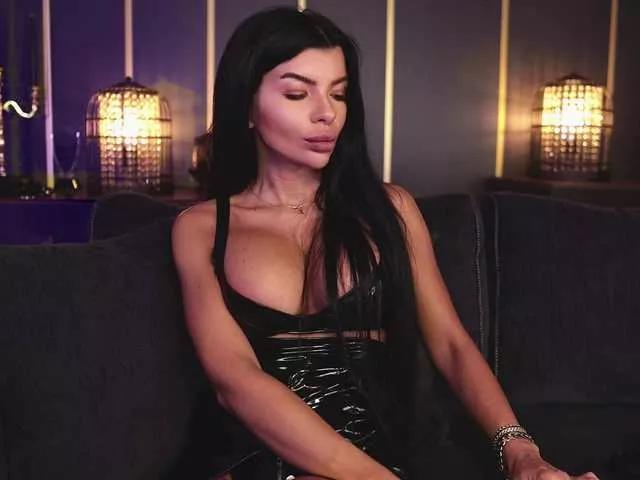 EleniaDevons from BongaCams