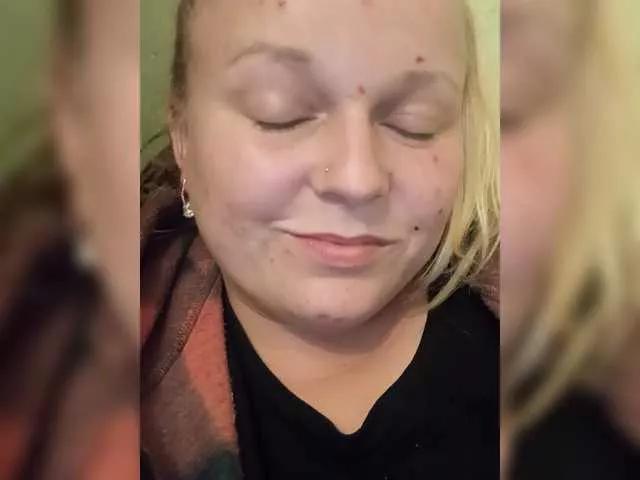 EmmaXlove from BongaCams is Freechat