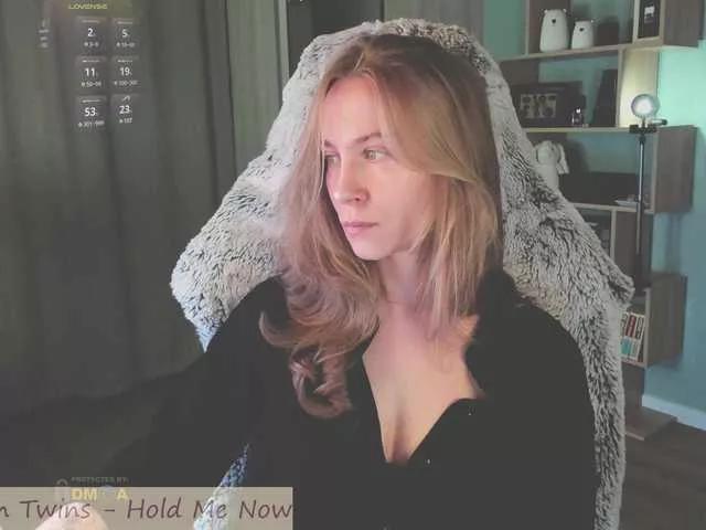 Girls free live sex cams: Check out the satisfaction of typing and cam2cam with our sensual livestreamers, who will teach you all about temptation and desires with their smoking hot physiques.