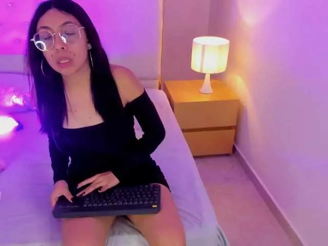 EvelynHarpee from BongaCams is Freechat