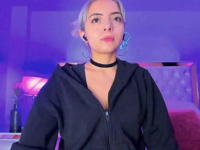 Girls free live sex cams: Check out the satisfaction of typing and cam2cam with our sensual livestreamers, who will teach you all about temptation and desires with their smoking hot physiques.