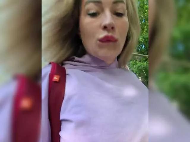 Girls free live sex cams: Check out the satisfaction of typing and cam2cam with our sensual livestreamers, who will teach you all about temptation and desires with their smoking hot physiques.