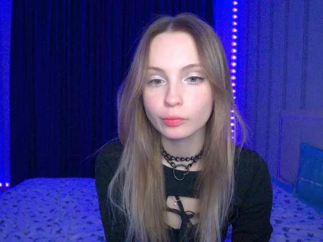 Girls free live sex cams: Check out the satisfaction of typing and cam2cam with our sensual livestreamers, who will teach you all about temptation and desires with their smoking hot physiques.