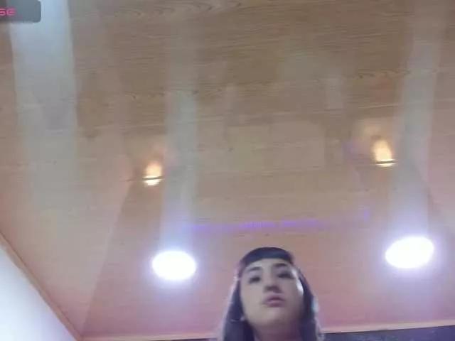 IAM-QUEEN from BongaCams is Freechat
