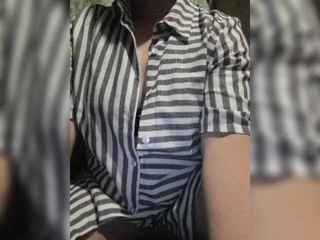 Iriska2025 from BongaCams is Freechat