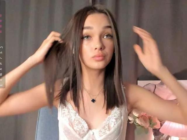 Jessie0meow from BongaCams