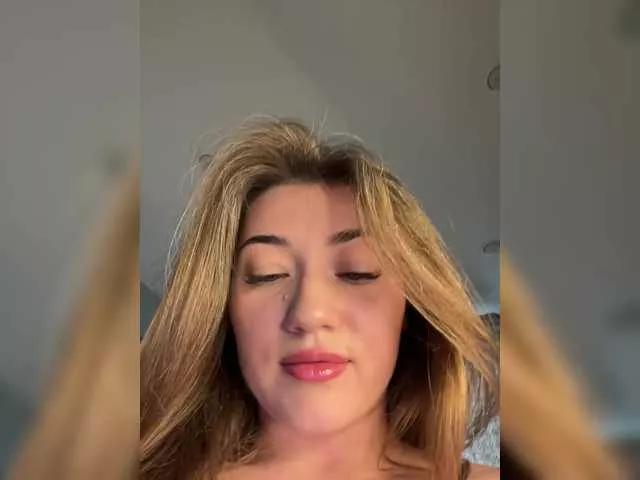 Girls free live sex cams: Check out the satisfaction of typing and cam2cam with our sensual livestreamers, who will teach you all about temptation and desires with their smoking hot physiques.