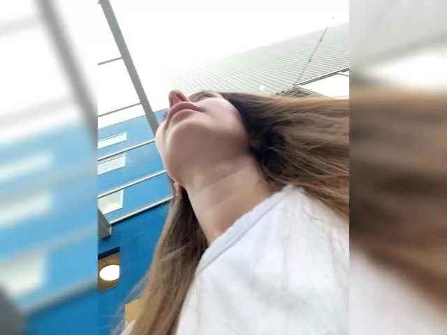 Girls free live sex cams: Check out the satisfaction of typing and cam2cam with our sensual livestreamers, who will teach you all about temptation and desires with their smoking hot physiques.