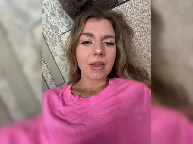 Girls free live sex cams: Check out the satisfaction of typing and cam2cam with our sensual livestreamers, who will teach you all about temptation and desires with their smoking hot physiques.