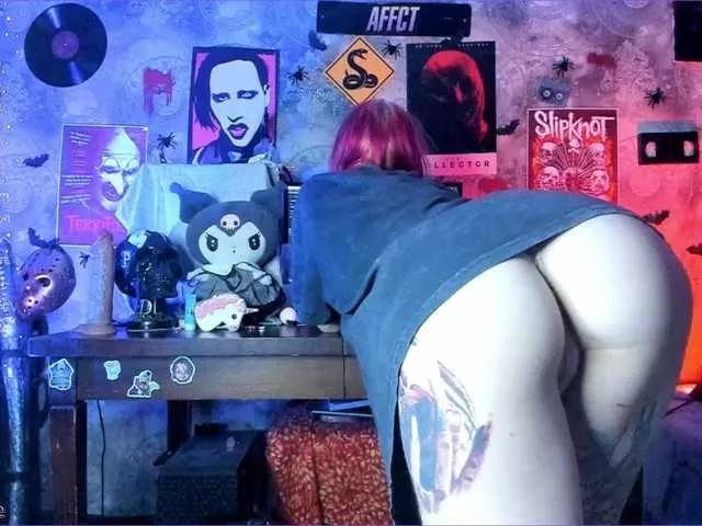 Photos of Kuromi-Racer from BongaCams is Freechat
