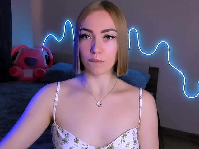 LaraKrein-lk from BongaCams is Freechat