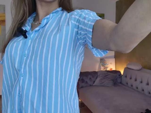 Girls free live sex cams: Check out the satisfaction of typing and cam2cam with our sensual livestreamers, who will teach you all about temptation and desires with their smoking hot physiques.