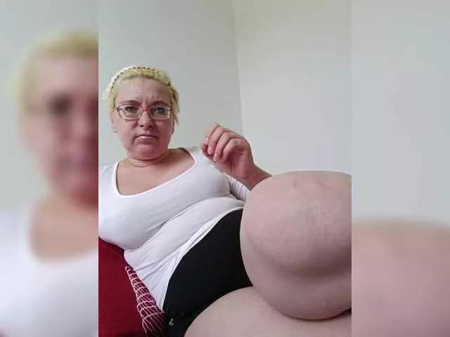 LeonaSplash from BongaCams is Freechat