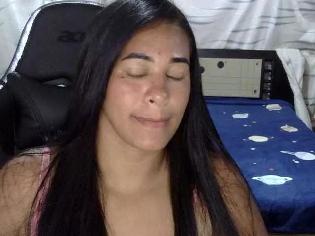 Letty33 from BongaCams is Freechat