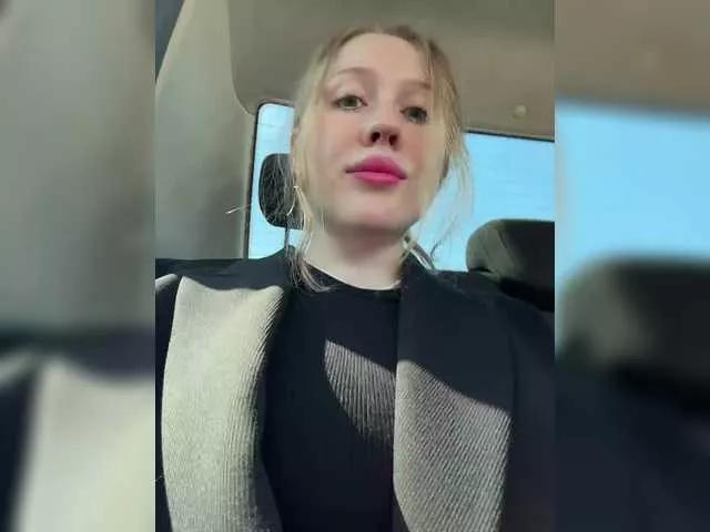 Girls free live sex cams: Check out the satisfaction of typing and cam2cam with our sensual livestreamers, who will teach you all about temptation and desires with their smoking hot physiques.