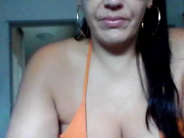 Lindafrancaise from BongaCams is Freechat