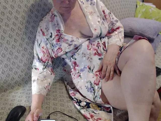 Girls free live sex cams: Check out the satisfaction of typing and cam2cam with our sensual livestreamers, who will teach you all about temptation and desires with their smoking hot physiques.